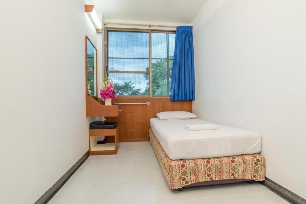 New Siam Guest House Bangkok Exterior foto