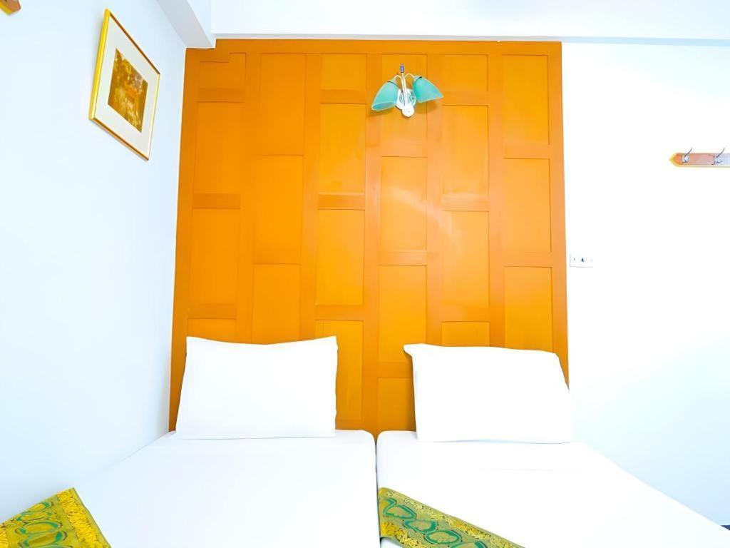 New Siam Guest House Bangkok Exterior foto