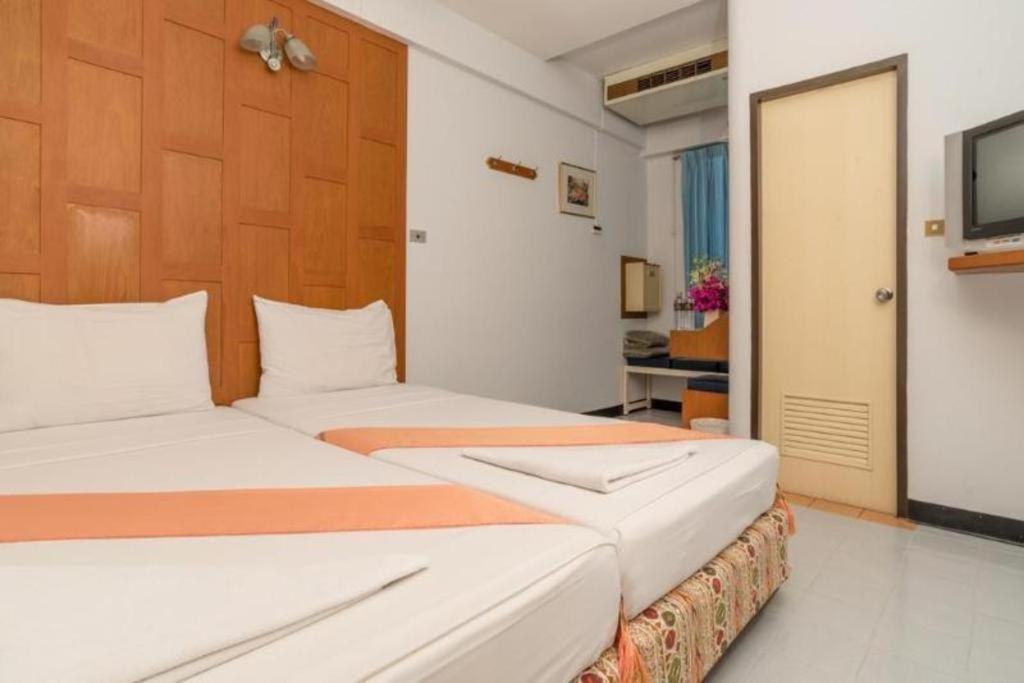 New Siam Guest House Bangkok Exterior foto
