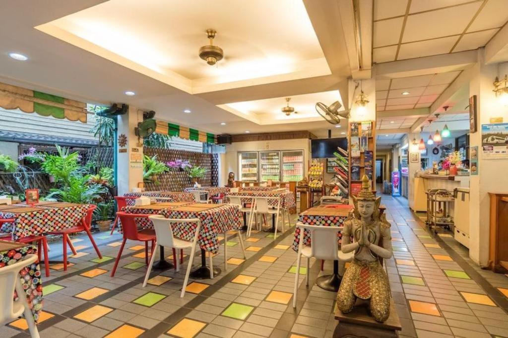 New Siam Guest House Bangkok Exterior foto